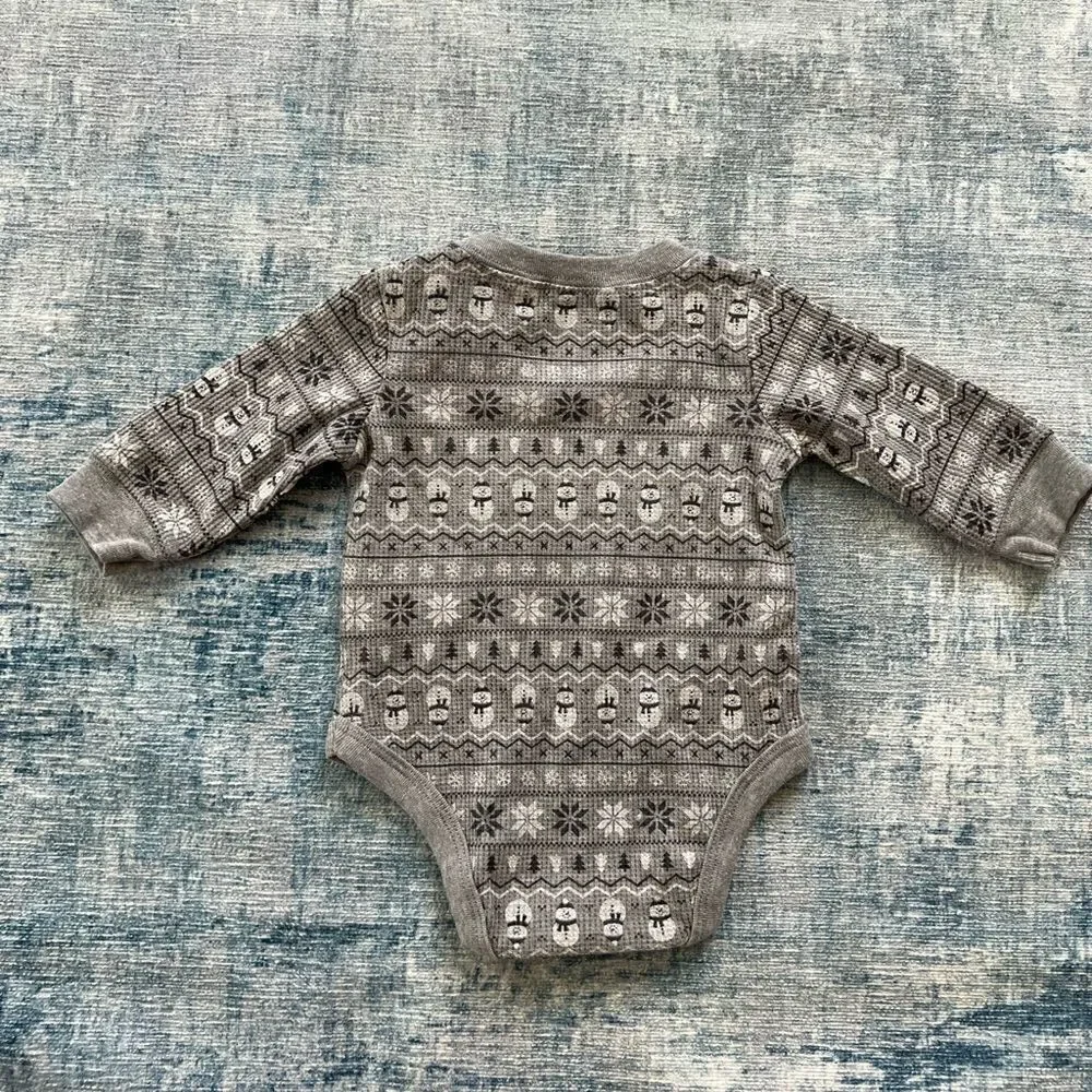 NWT! Garanimals Snow Much Fun Grey Thermal Bodysuit 0 - 3 Months